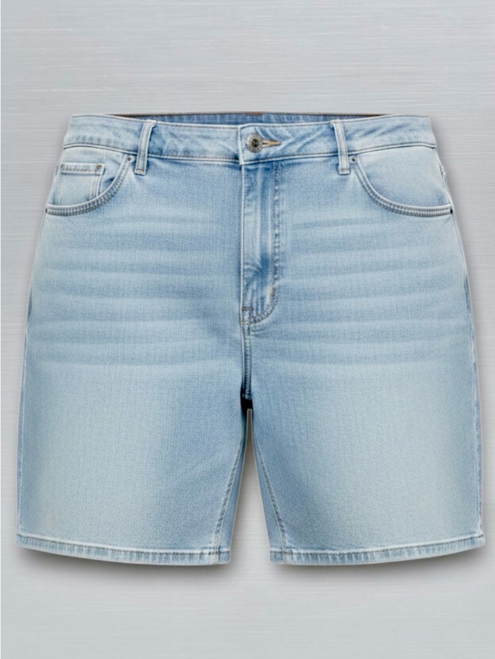 Terra & Sky Plus 26W Bermuda Shorts High Rise Light Brielle Wash NWT Stretch